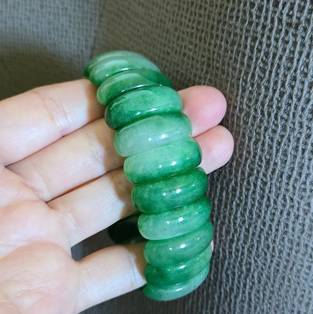 Iris & Lily Green💚 Aventurine Stretch Bracelet - NWT